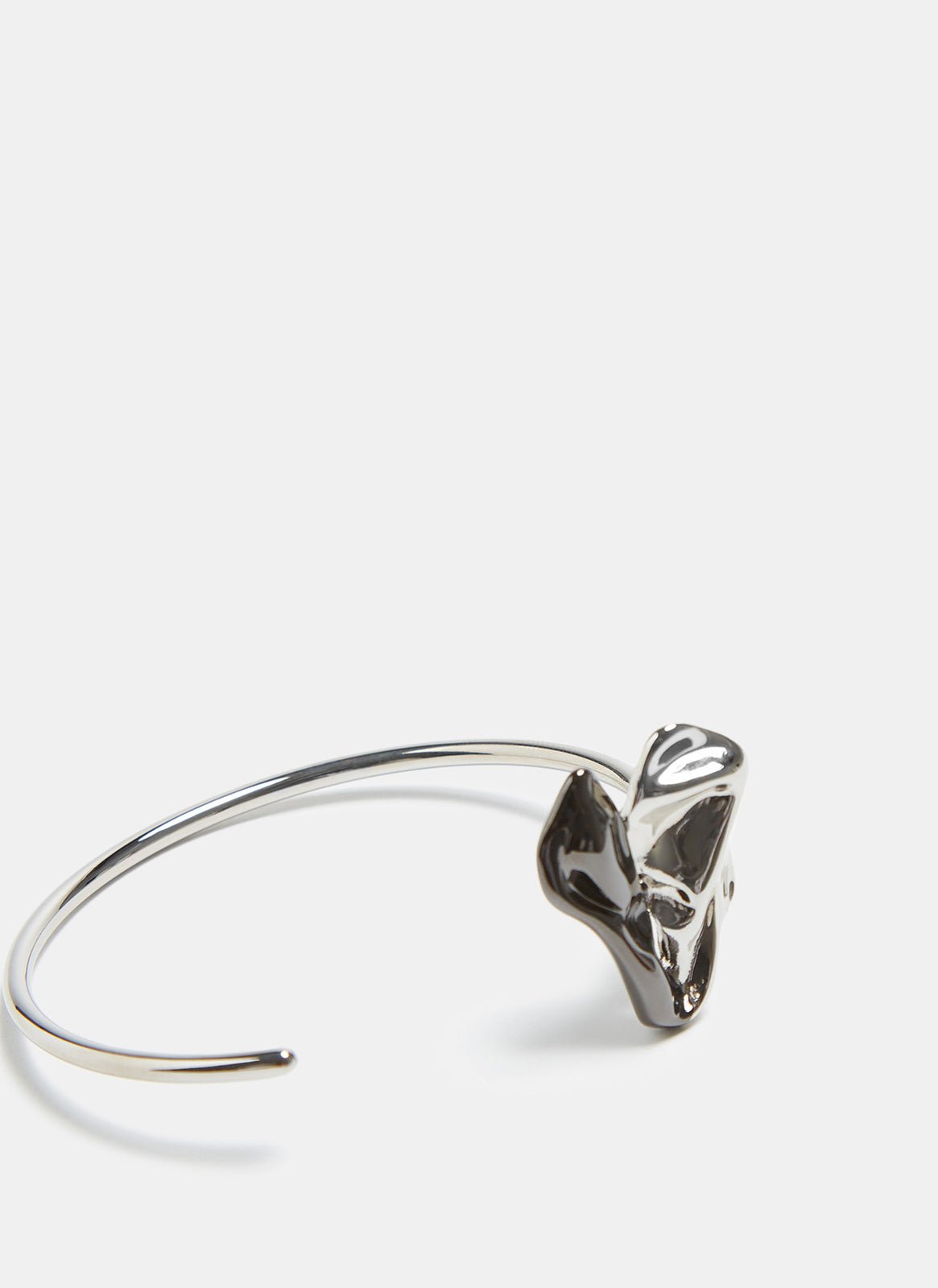 Women Bracelet | Silver Slim Bracelet With Creased Shape by Spanish designer Adolfo Dominguez