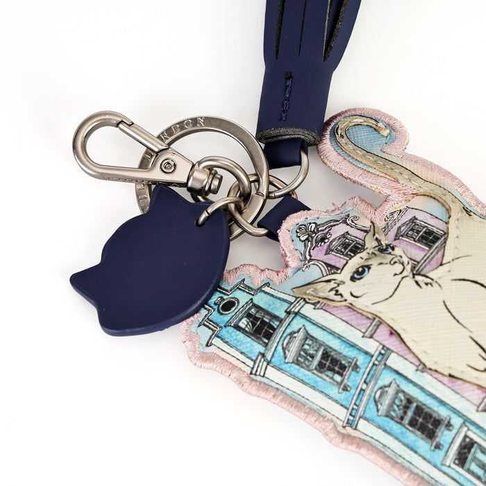 Vendula London Cats In The City Grey Cat Key Charm – front