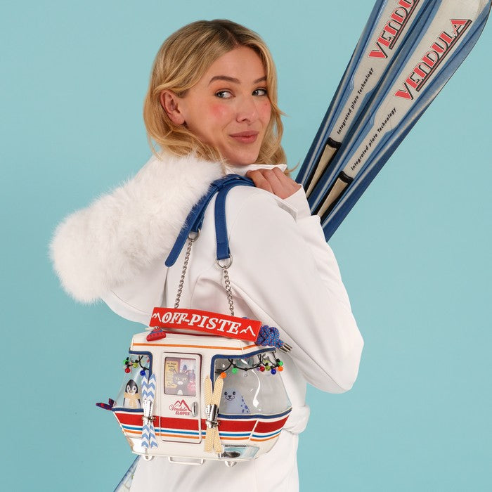 Vendula London Vendula Slopes Après Ski Gondola Bag – model shot