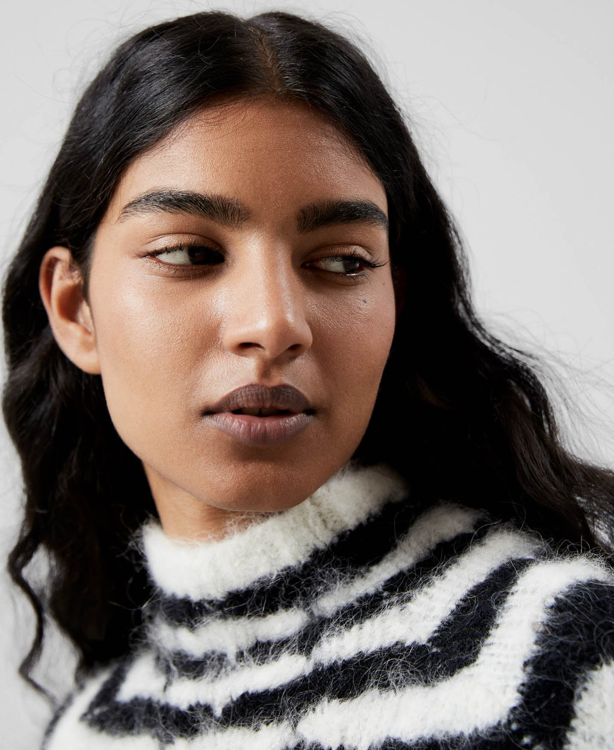 Women Jersey | White And Black Sweater by Spanish designer Adolfo Dominguez