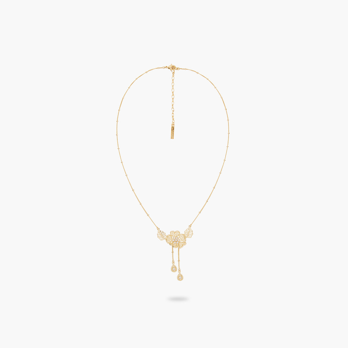 Gold Thread Pendant Fine Necklace | ARFO3021